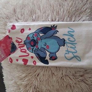 Stitch valentine kitchen towels love‎ New with tags Disney 2 pack
